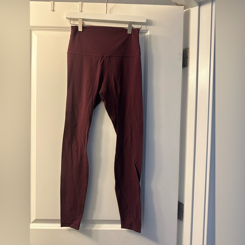 Lululemon Women’s Maroon Leggings